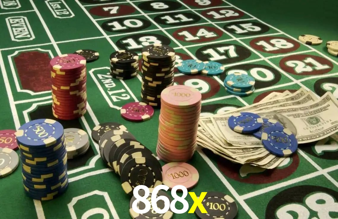 868x
